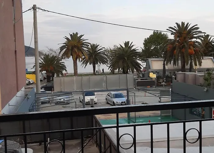 Kosta's Apartments.