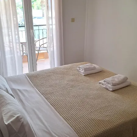 Kosta's Apartments. * Nea Peramos (Macedonia)