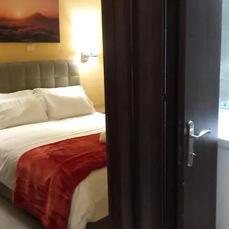Апартаменты Kosta's Apartments. *