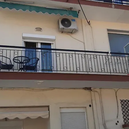 公寓 Kosta's Apartments. *