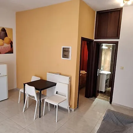 Kosta's Apartments. Apartment