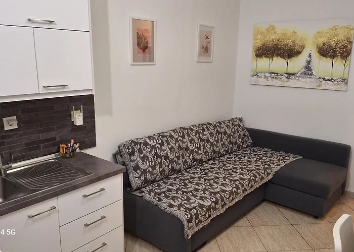 Kosta's Apartments.